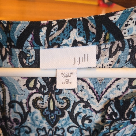 J. Jill Blue and Black Patterned Blouse - Picture 2 of 10